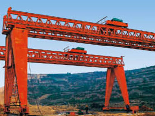 路橋起重(zhong)機(jī)